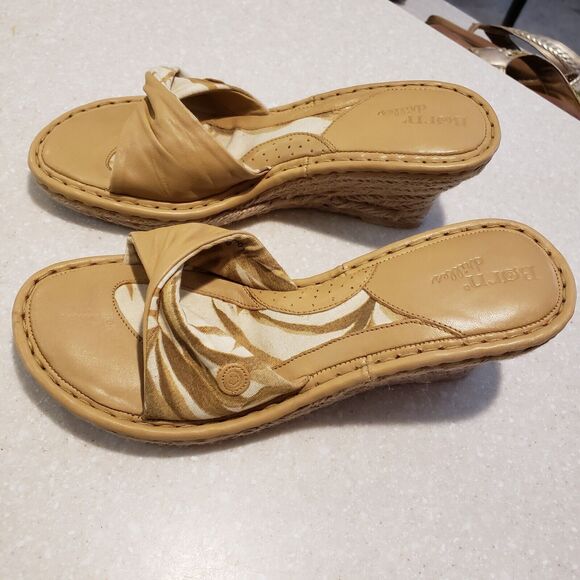 Born Women’s Wedges Tan Pattern Twist Size 9 - Picture 4 of 9